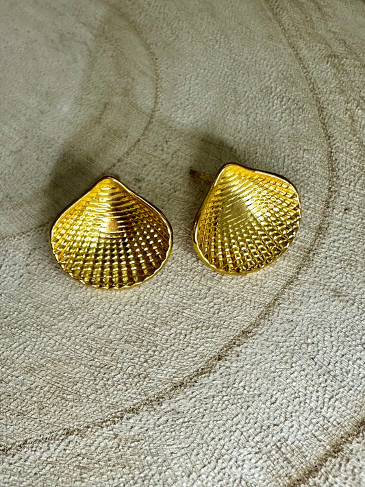 Brinco Concha - dourado