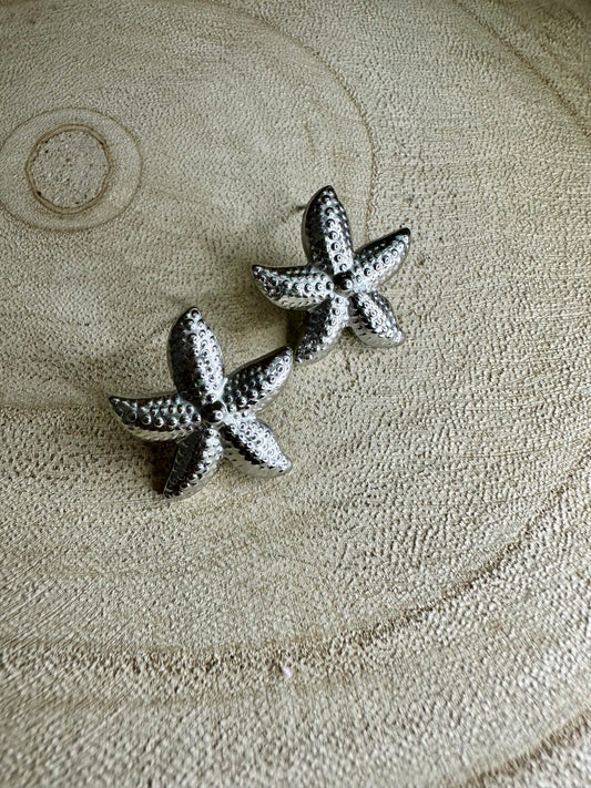 Brinco estrela do mar - prateado