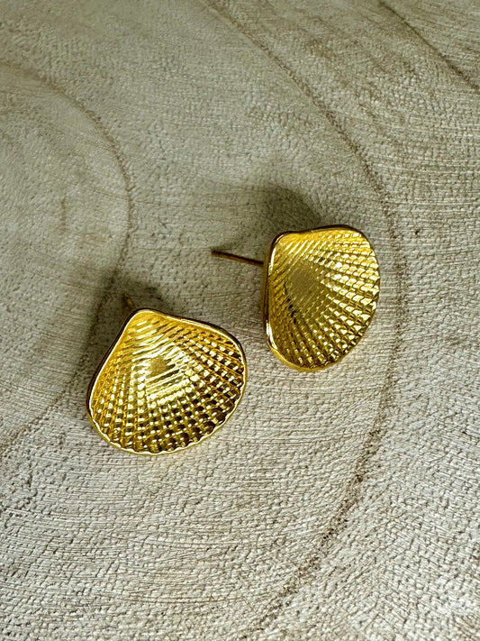 Brinco Concha - dourado