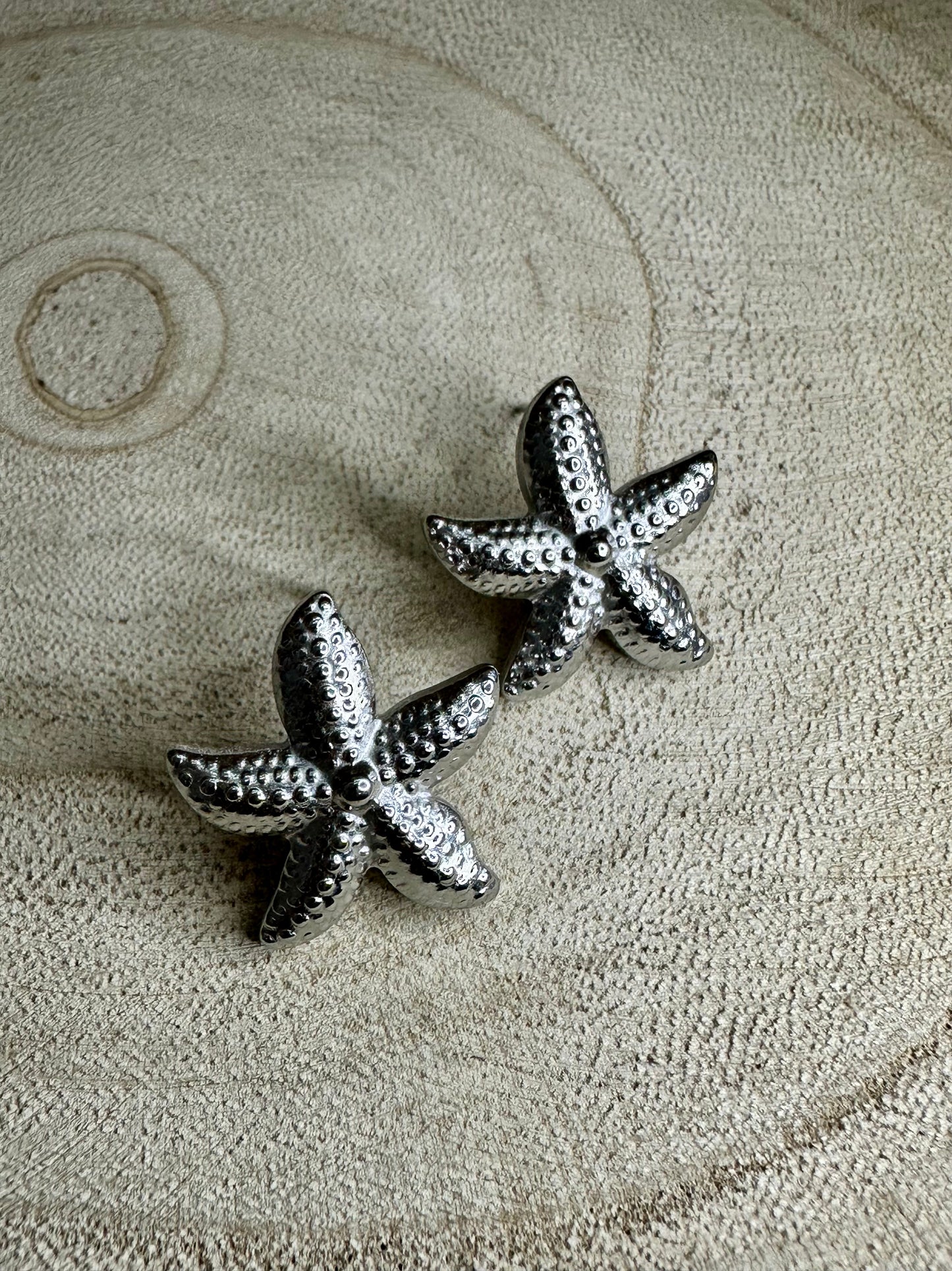Brinco estrela do mar - prateado