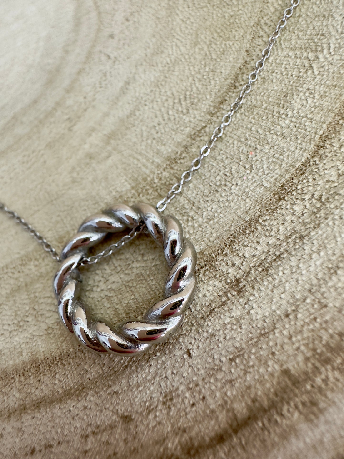 Colar Circulo Infinito